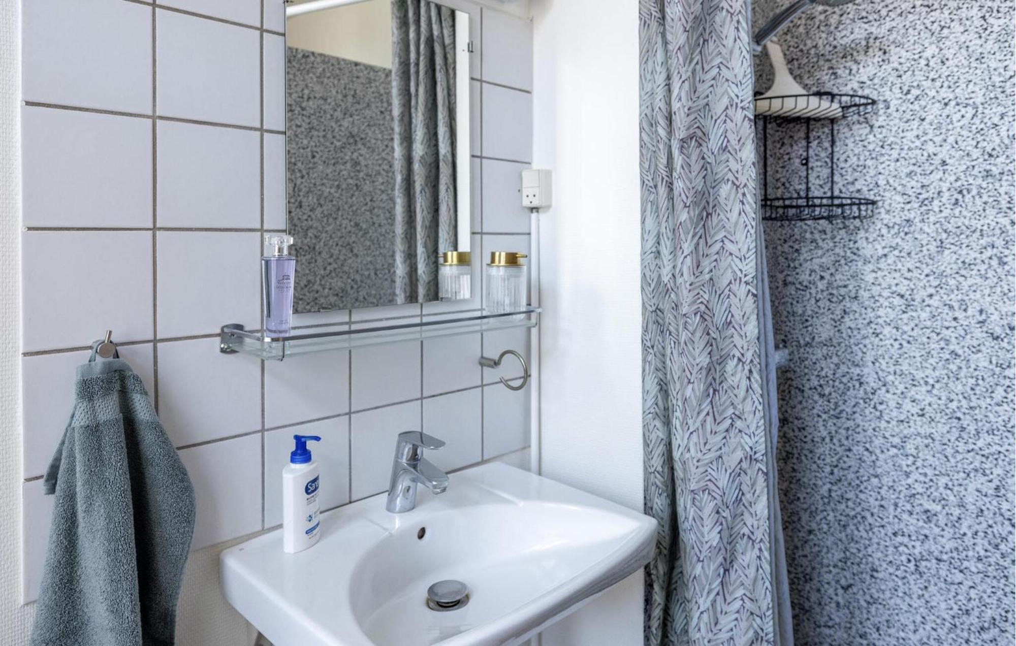 Beautiful Apartment In Kobenhavn K With Wifi Kültér fotó