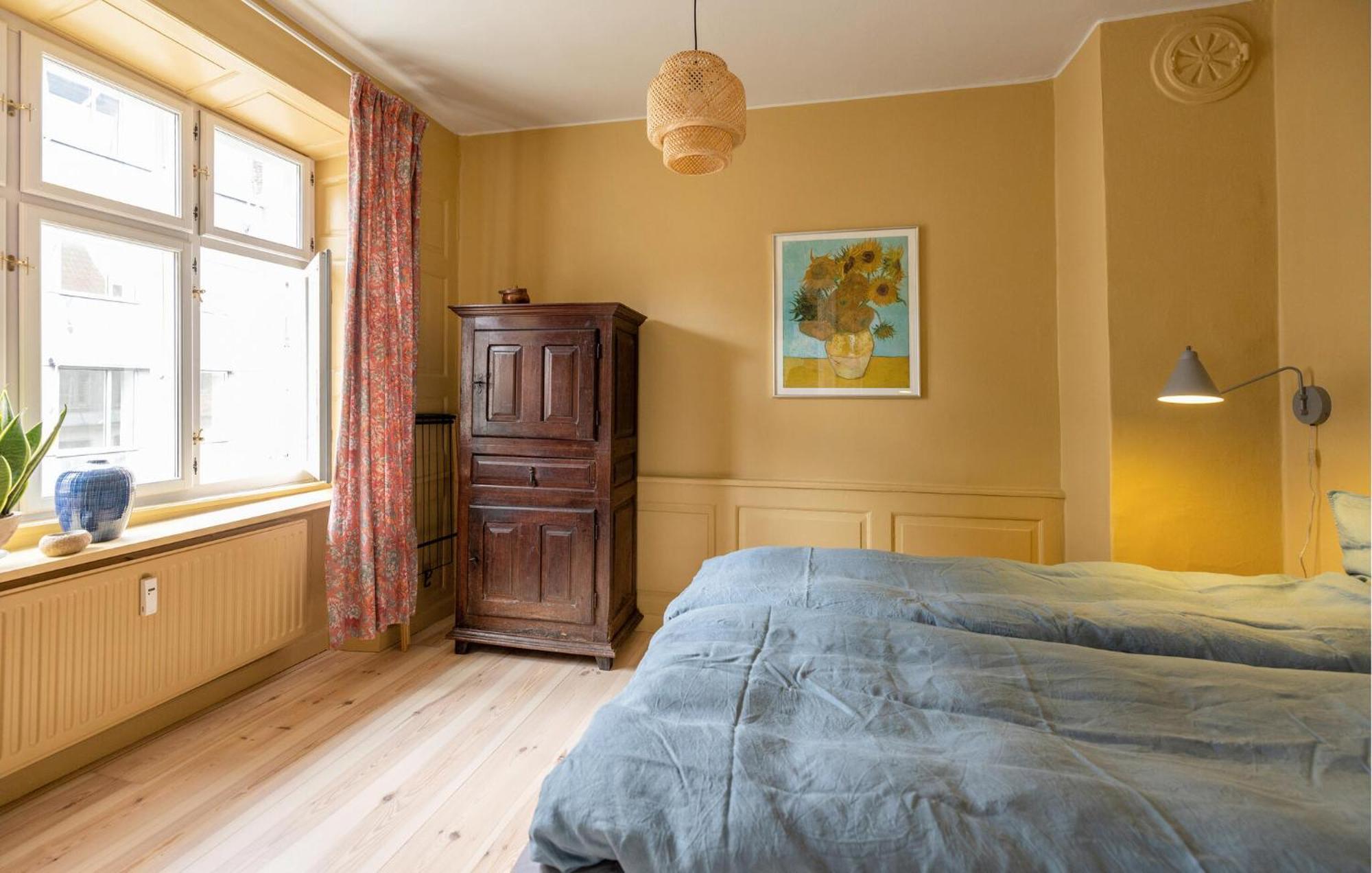 Beautiful Apartment In Kobenhavn K With Wifi Kültér fotó